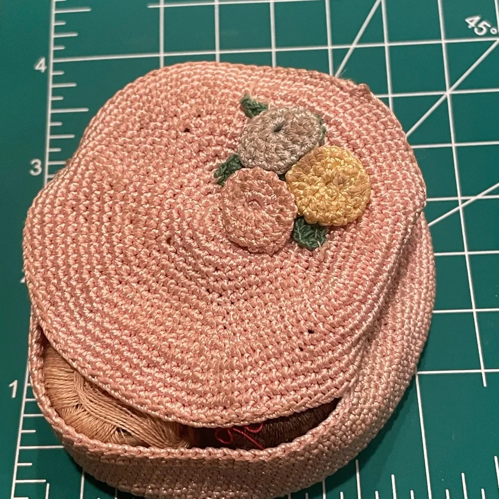 Handmade Vintage 40’s-50’s Pink Crocheted Basket w/ Thread Rolls - Picture 2 of 8